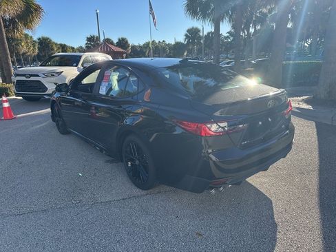 Used 2026 Toyota Camry SE image 5