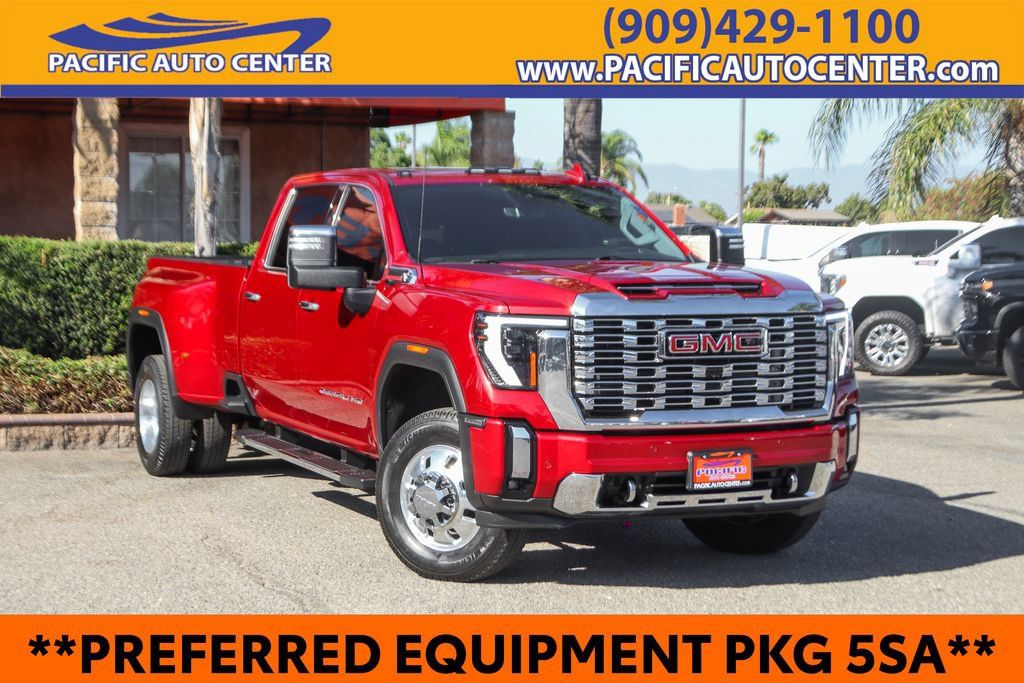 Used 2024 GMC Sierra 3500 Denali w/ Denali Reserve Package AWD/4WD image 1