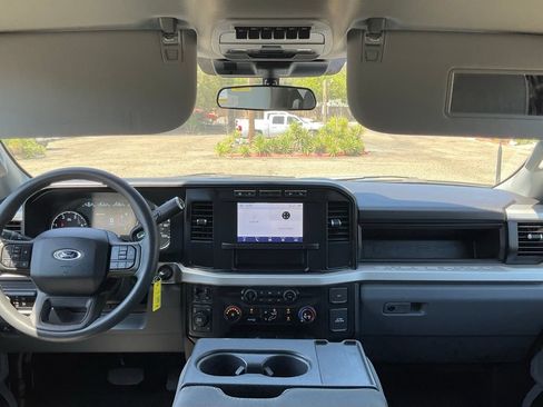 Used 2024 Ford F250 XL w/ STX Appearance Package AWD/4WD image 32
