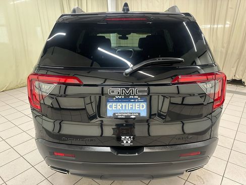 Certified 2023 GMC Acadia SLT w/ Elevation Edition image 6