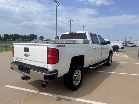 Used 2018 Chevrolet Silverado 2500 LT AWD/4WD image 8