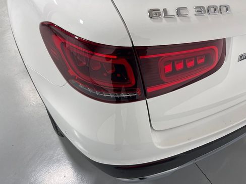 Used 2022 Mercedes-Benz GLC 300 4MATIC image 13
