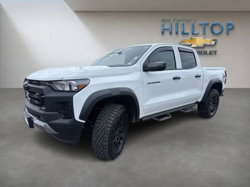 Used 2025 Chevrolet Colorado Trail Boss image 14