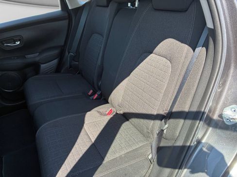 Used 2025 Honda HR-V LX image 19