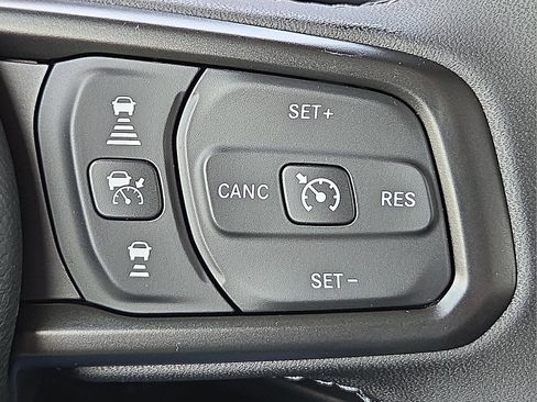 New 2025 Jeep Gladiator Mojave w/ Steel Bumper Group image 21