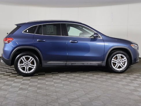 Used 2023 Mercedes-Benz GLA 250 4MATIC w/ Premium Package image 17
