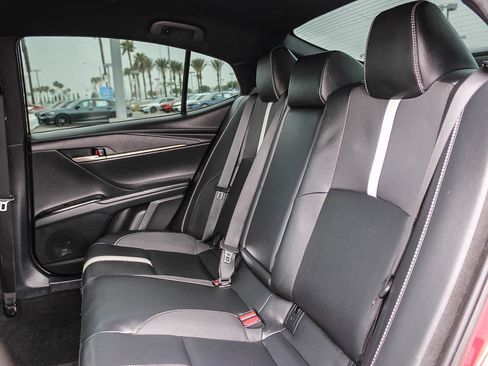 Used 2025 Toyota Camry SE w/ Convenience Package FWD image 18