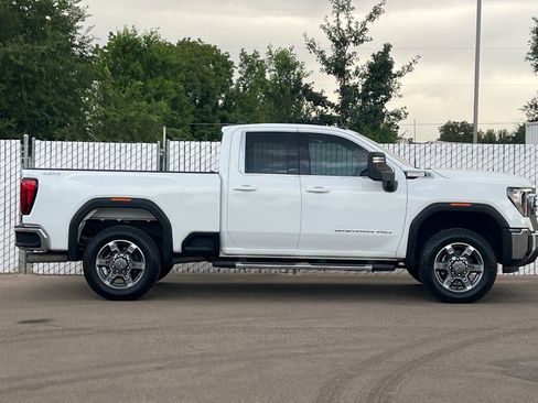 Used 2025 GMC Sierra 2500 SLE w/ SLE Value Package; AWD/4WD image 3