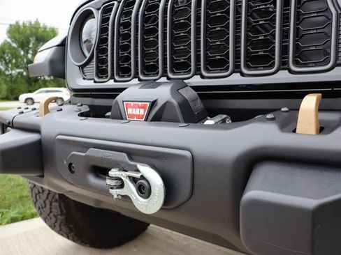 Used 2025 Jeep Wrangler Unlimited Rubicon 392 image 8