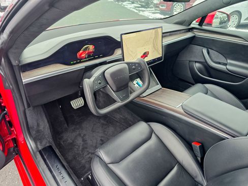 Used 2021 Tesla Model S Plaid image 6