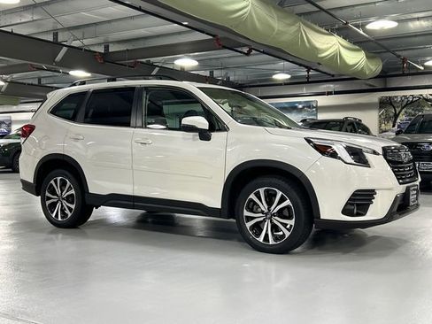 Certified 2023 Subaru Forester Limited AWD/4WD image 1