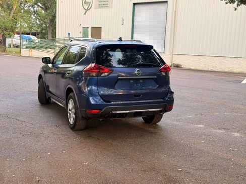 Used 2018 Nissan Rogue SV FWD image 7