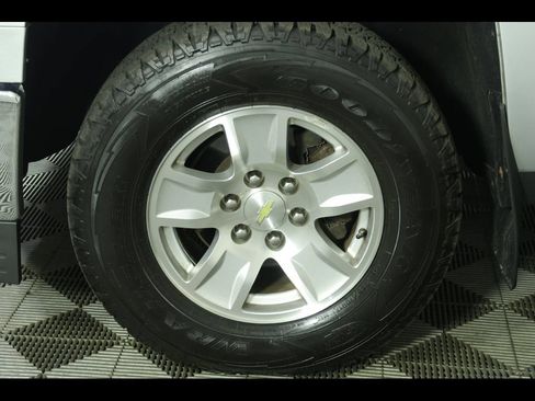 Used 2015 Chevrolet Silverado 1500 LT w/ All Star Edition AWD/4WD image 7
