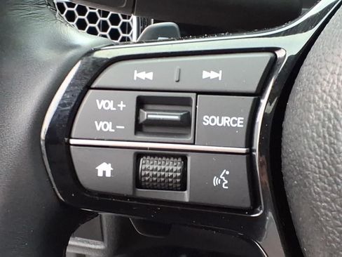 Certified 2025 Honda Civic Sport image 17