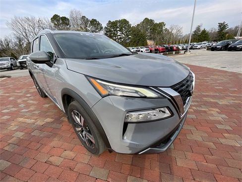 Used 2023 Nissan Rogue SL w/ SL Premium Package image 21