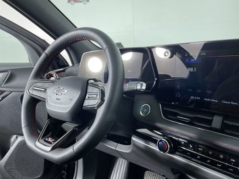 Used 2025 Chevrolet Equinox RS w/ Safety and Technology Package image 30