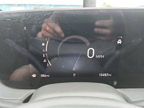 Used 2025 Buick Encore GX Avenir w/ Avenir Technology Package AWD/4WD image 1