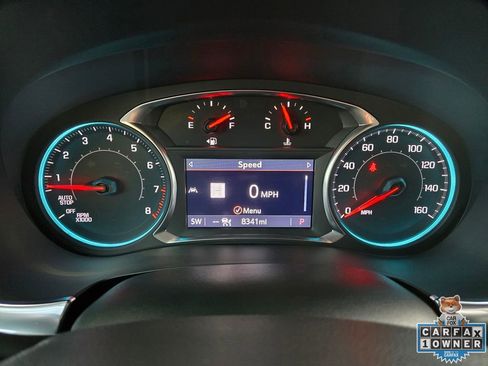 Used 2024 Chevrolet Traverse RS image 32