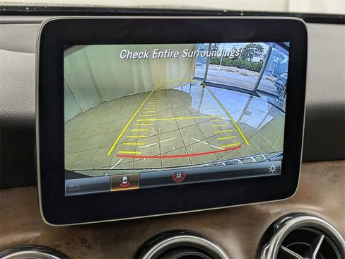 Used 2018 Mercedes-Benz GLA 250 4MATIC image 22