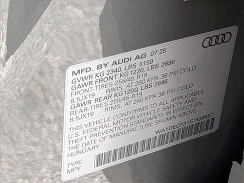 Certified 2025 Audi Q3 2.0T Premium w/ Convenience Package AWD/4WD image 24