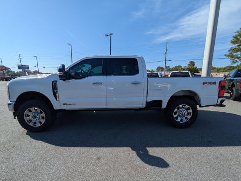 Used 2025 Ford F250 Lariat w/ Chrome Package image 7