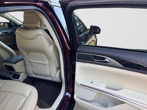 Used 2013 Lincoln MKZ FWD image 15