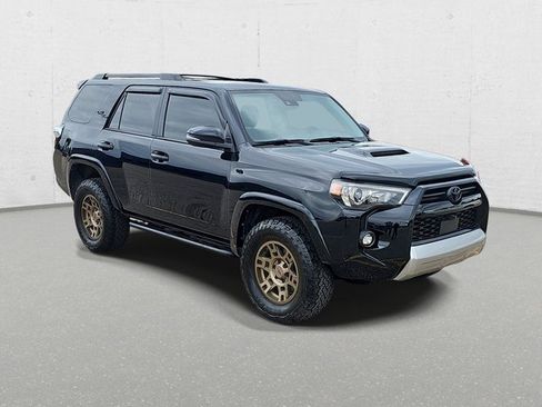 Used 2022 Toyota 4Runner TRD Off-Road Premium image 3