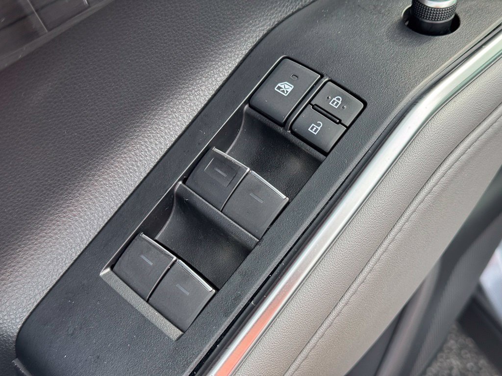 Used 2021 Toyota Highlander Platinum AWD/4WD image 15
