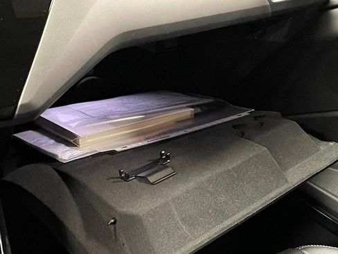 Used 2021 Audi e-tron Premium Plus w/ Premium Plus Package image 41