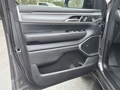 New 2026 Jeep Grand Wagoneer L 2WD w/ Premium Group I image 12