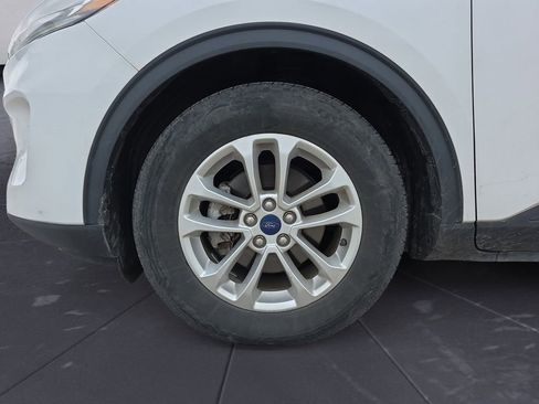 Used 2020 Ford Escape SE FWD image 14