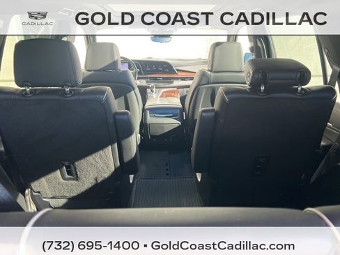 Certified 2023 Cadillac Escalade Premium Luxury image 15