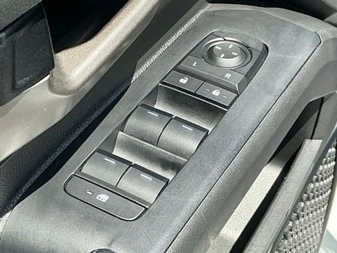 Used 2024 Toyota Tacoma TRD Off-Road w/ TRD Off Road Upgrade Package AWD/4WD image 13