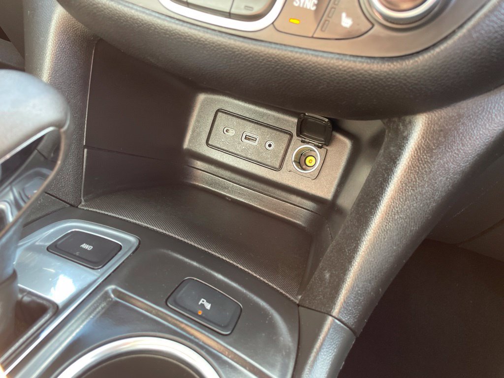 Used 2024 Chevrolet Equinox LT AWD/4WD image 34