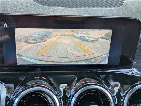 New 2026 Mercedes-Benz GLB 250 image 12