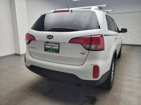 Used 2015 Kia Sorento LX image 7
