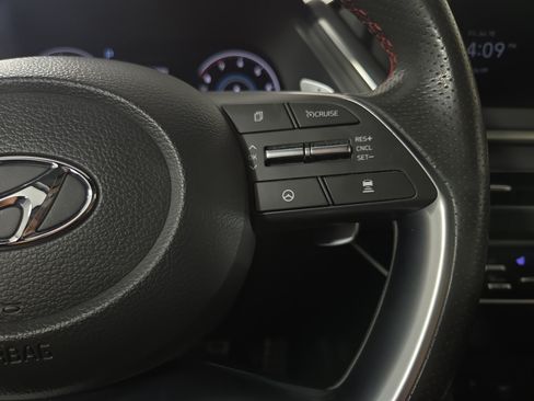 Used 2023 Hyundai Sonata SEL Plus w/ Preferred Accessory Package FWD image 16