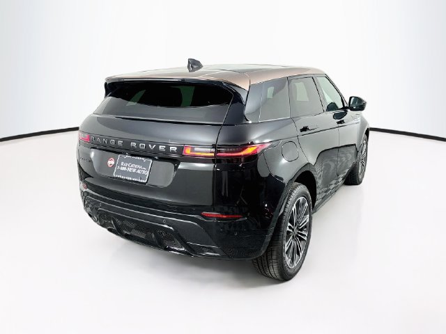 Used 2026 Land Rover Range Rover Evoque Dynamic SE AWD/4WD image 5