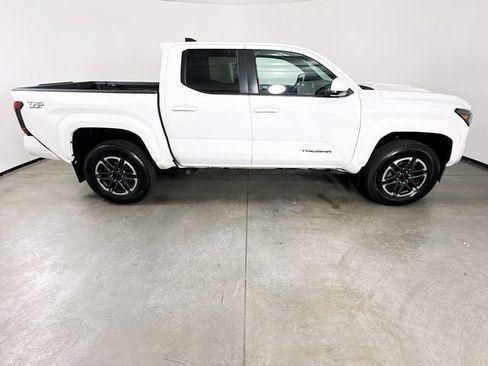 Certified 2024 Toyota Tacoma TRD Sport AWD/4WD image 9