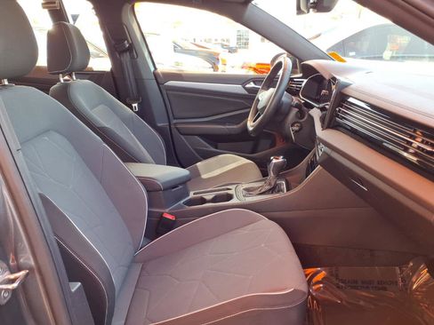 Used 2025 Volkswagen Jetta Sport FWD image 22