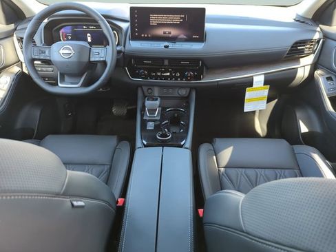 New 2026 Nissan Rogue Platinum AWD/4WD image 17