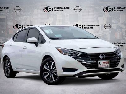 New 2025 Nissan Versa SV w/ Trunk Package