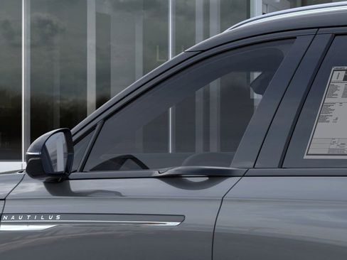 New 2025 Lincoln Nautilus Reserve image 20