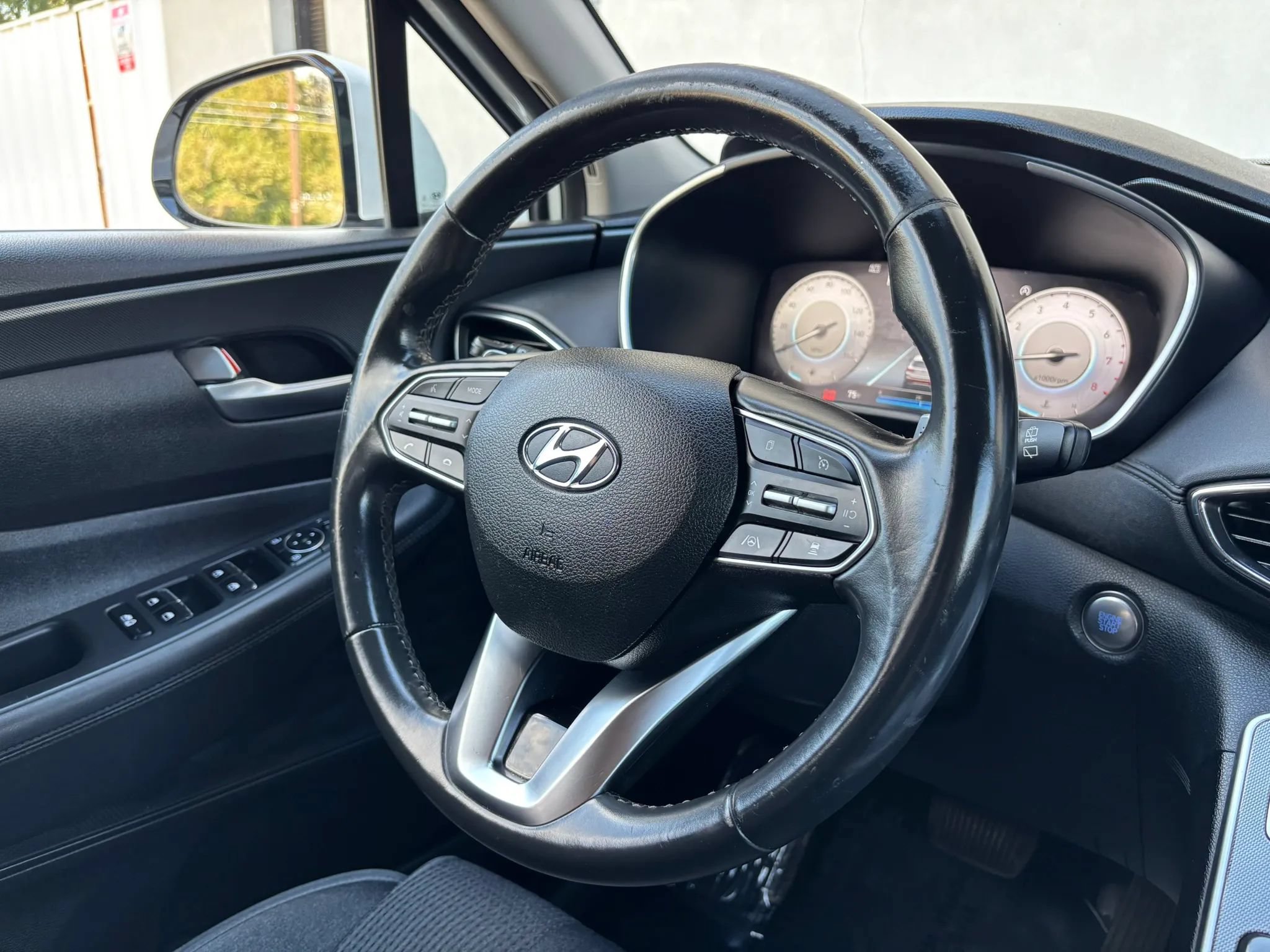 Used 2021 Hyundai Santa Fe SEL w/ Convenience Package FWD image 19