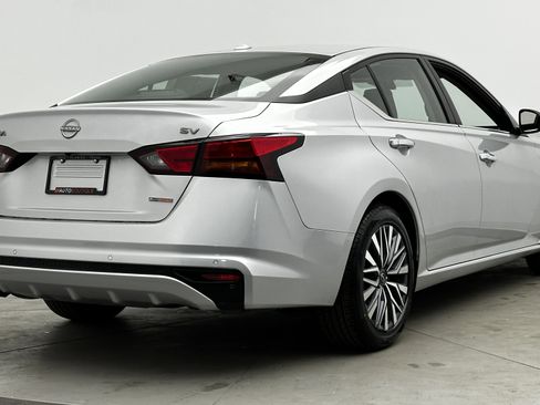 Used 2023 Nissan Altima 2.5 SV image 7