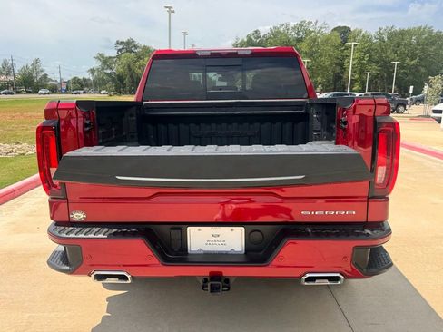 Used 2024 GMC Sierra 1500 Denali AWD/4WD image 12