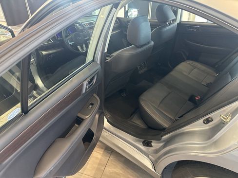 Used 2017 Subaru Legacy 2.5i Limited image 19