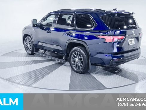 Used 2023 Toyota Sequoia Platinum image 8