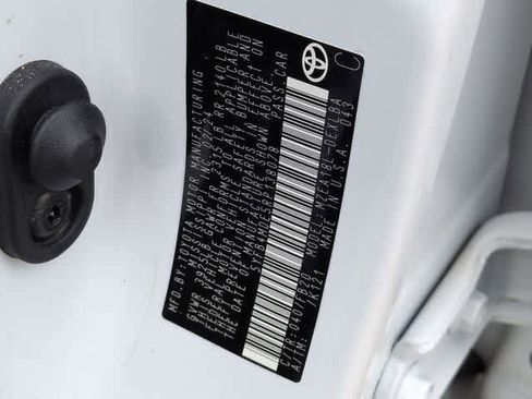 Used 2024 Toyota Corolla LE image 34