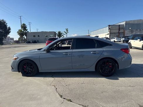 Used 2022 Honda Civic Sport image 2